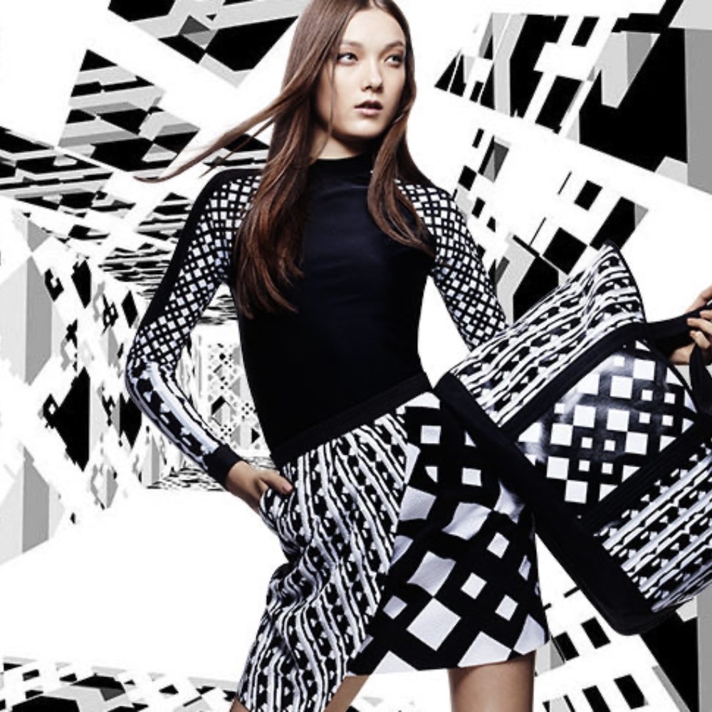 PETER PILOTTO for TARGET Black White Rashguard S